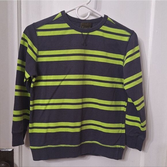 🚗SALE! 5/$50 Boys size medium (10-12) Gray Striped Sweatshirt - Picture 1 of 6
